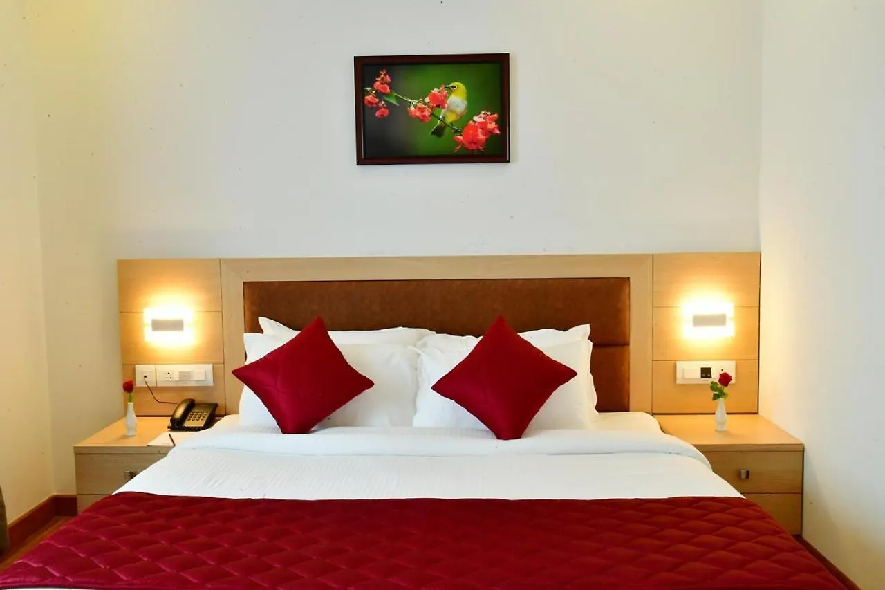 Abaam Pearl Hotel Turavur