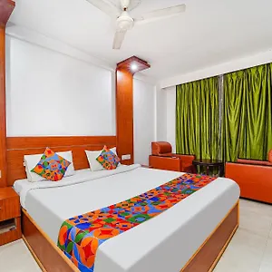 4* Hotel Fabhotel The South Gate