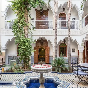 Guest house Tahyra ***